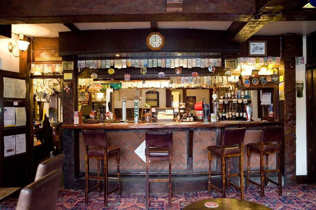 The Kings Arms Bed and Breakfast Wilmslow Eksteriør billede